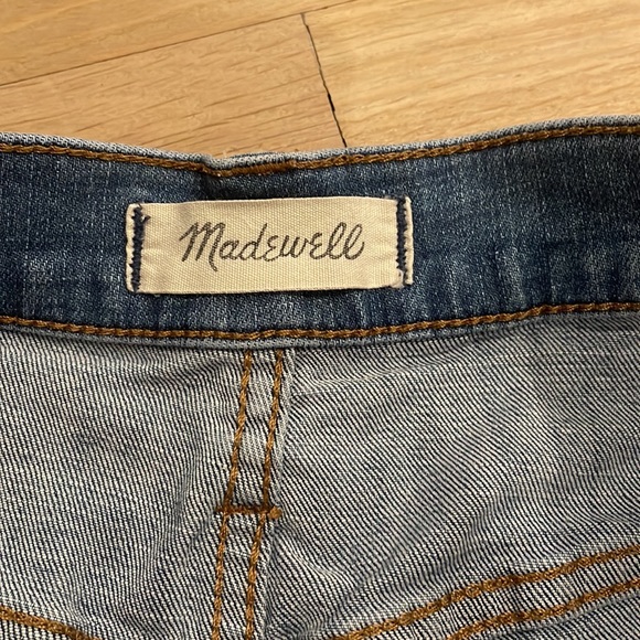 Madewell high-rise denim shorts size 25 - Picture 2 of 4